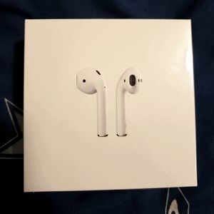 Apple Airpods ( 2nd Generation)